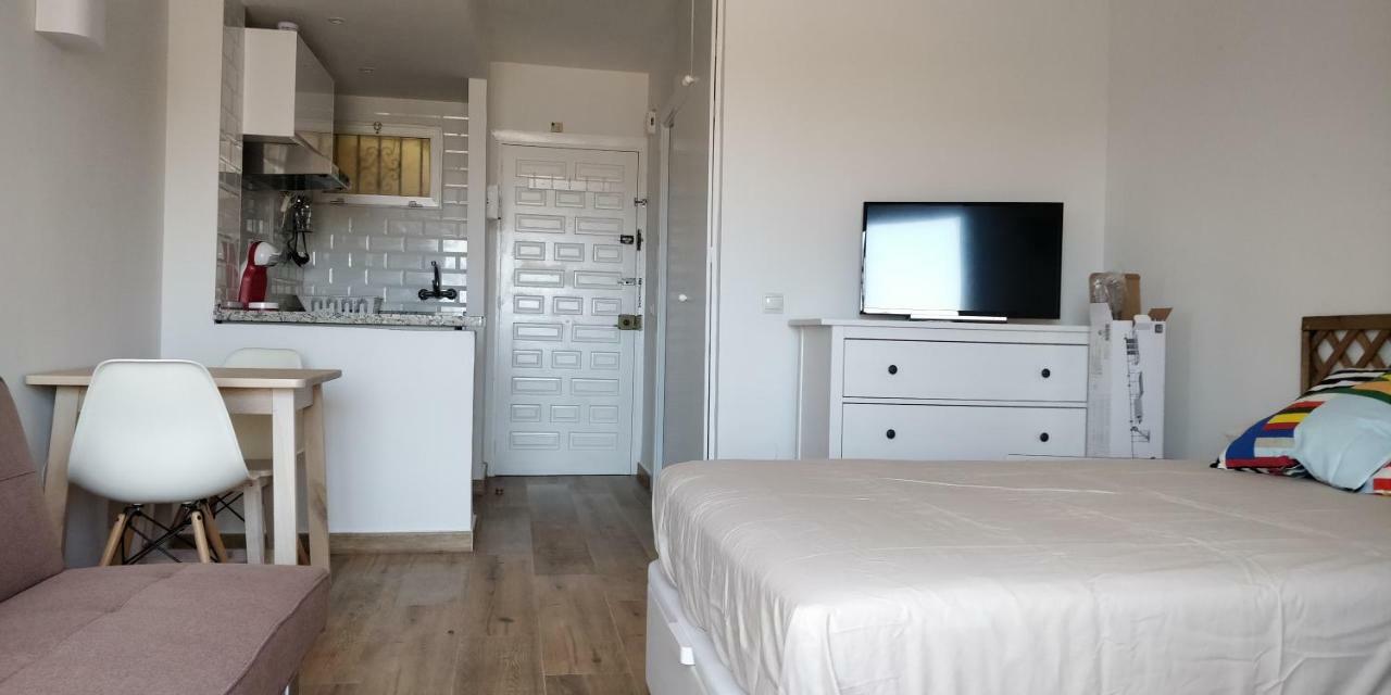 Sunny Suites Jupiter Apartments Benalmádena Buitenkant foto